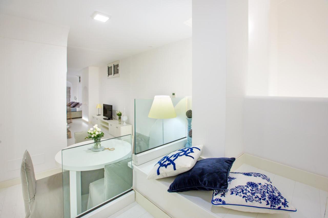 White Stylish Apartment 3 Vico Equense Exterior photo